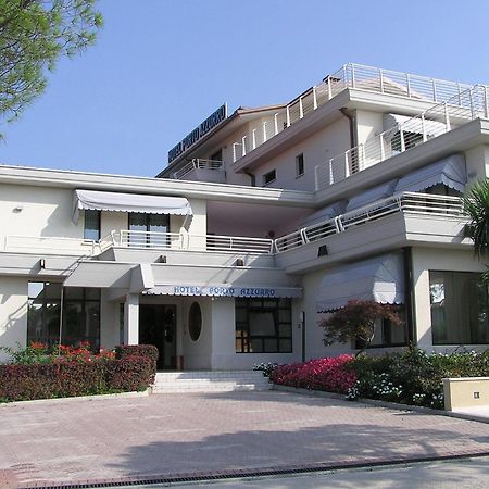 Hotel Porto Azzurro Sirmione Esterno foto